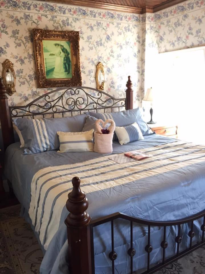 Angel Of The Sea Bed And Breakfast Cape May Exterior photo