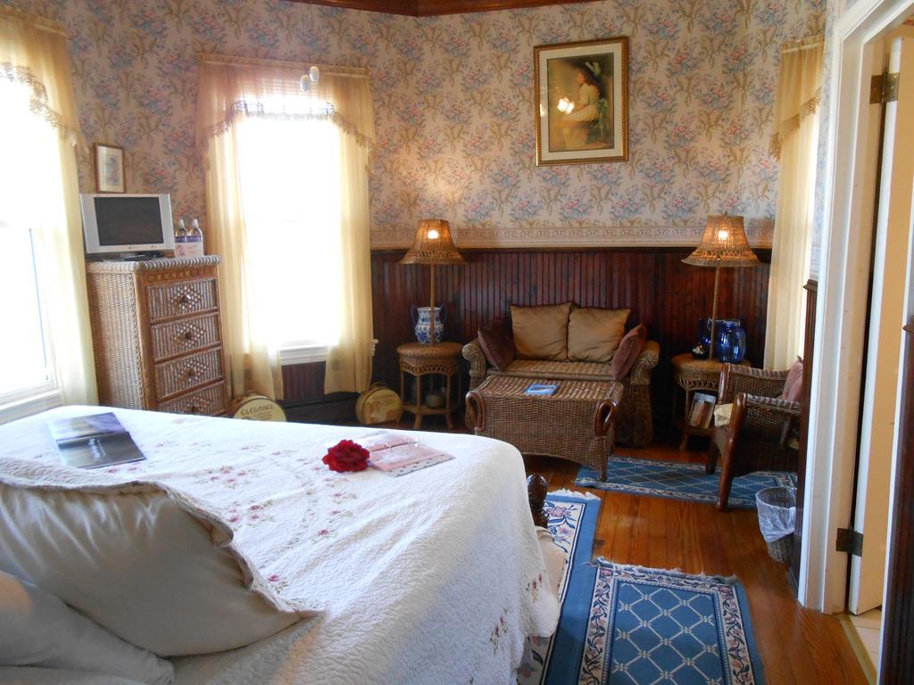 Angel Of The Sea Bed And Breakfast Cape May Exterior photo