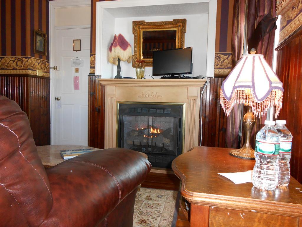 Angel Of The Sea Bed And Breakfast Cape May Exterior photo